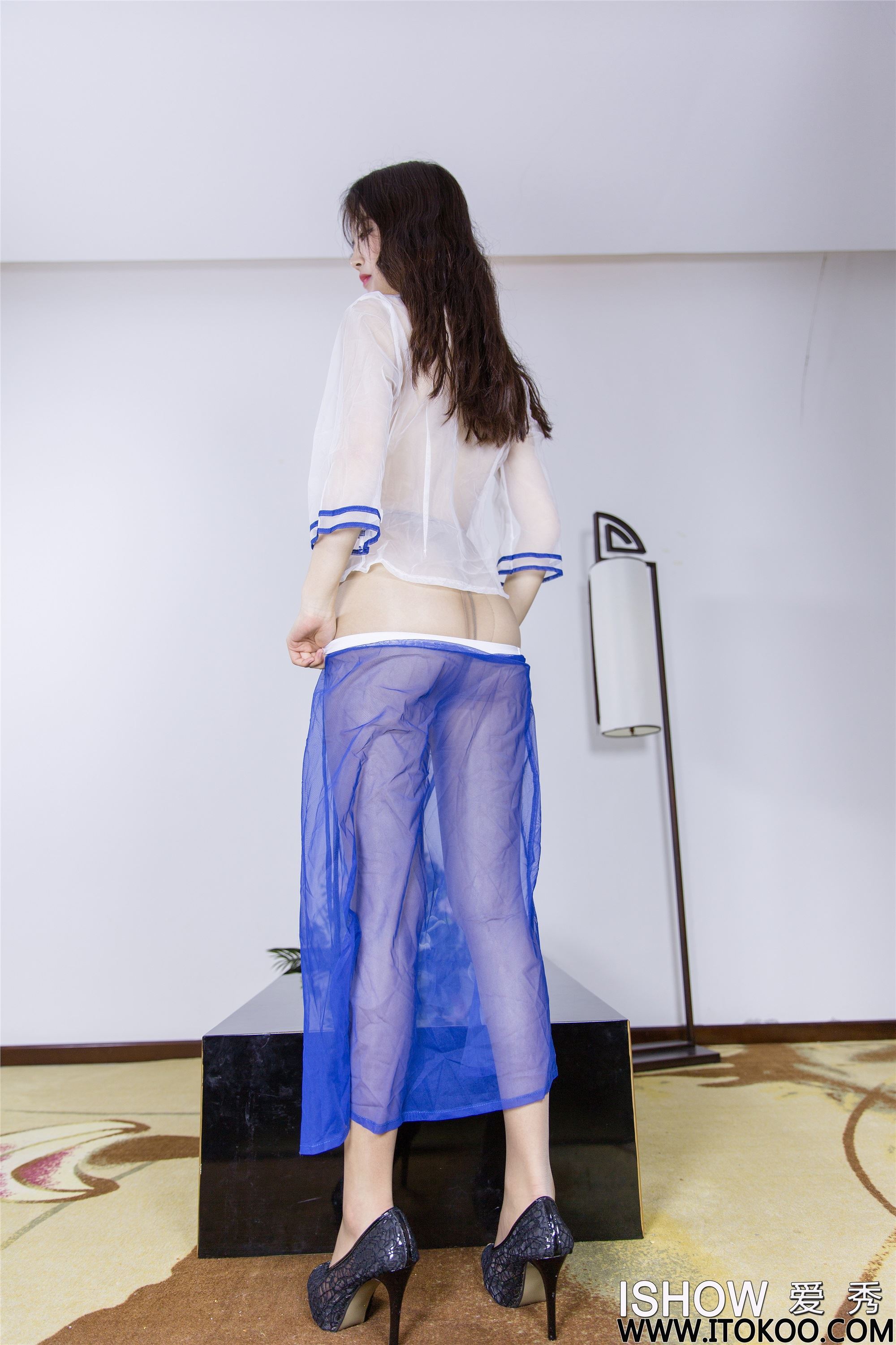 ISHOW爱秀 2022.03.26 Vol.306 杨伊伊Eva